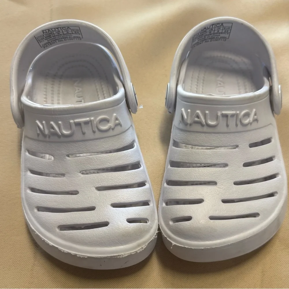 Nautica White Clogs Lightweight Slip-On Design‎ Baby Size 6